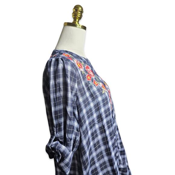 Andrée by Unit Womens Plaid Floral Embroidered Tunic Blouse Blue Sm 3/4 Sleeve - Picture 3 of 11
